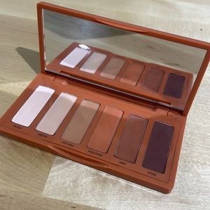 Urban Decay Petite Heat Palette